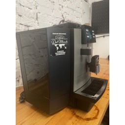 JURA X6 - poleasingowy